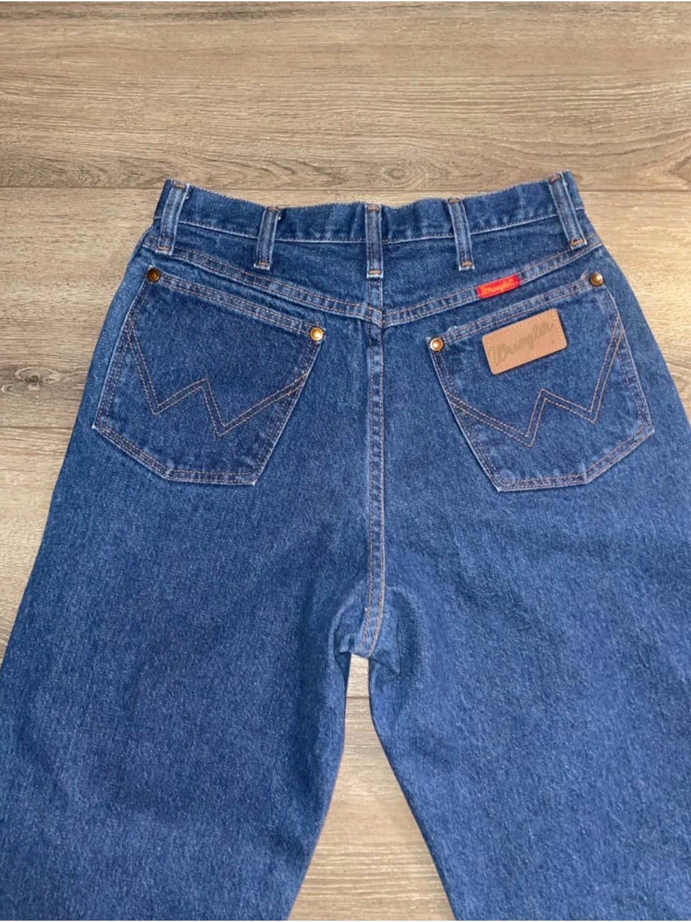 Vintage woman’s Wrangler Jean size 27